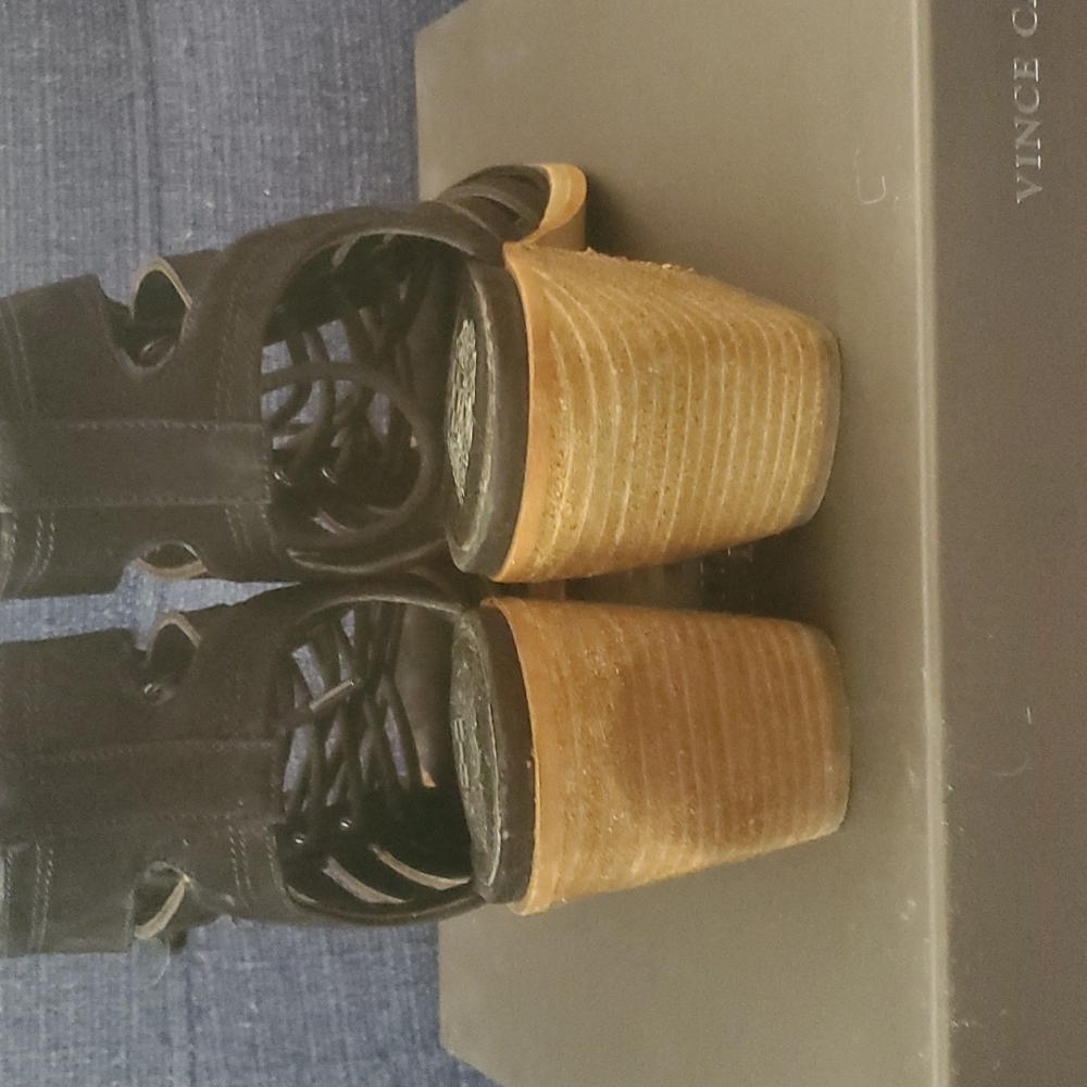 Sandals - Picture 3 of 5